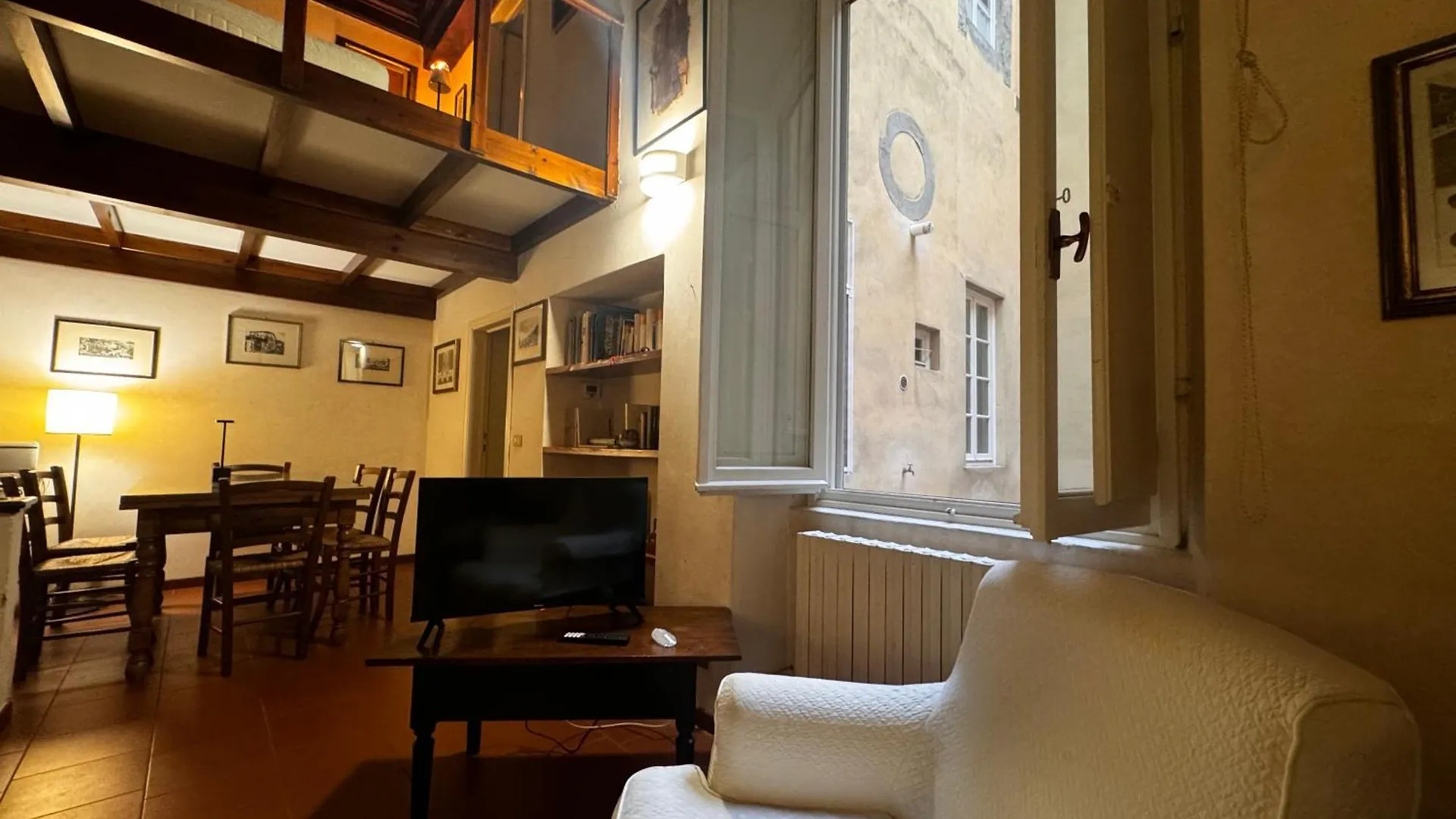Suite Brunelleschi Florence - 14Th Century Suite Just 120 Steps From Cathedral - Intero Appartamento 0*,  Italia